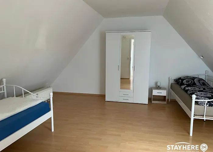 Stayhere24 Maisonette-wohnung Mit Großem Garten